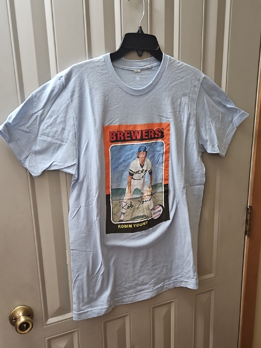 NWOT Milwaukee Brewers Robin Yount Medium Graphic T-Shirt - Light Blue